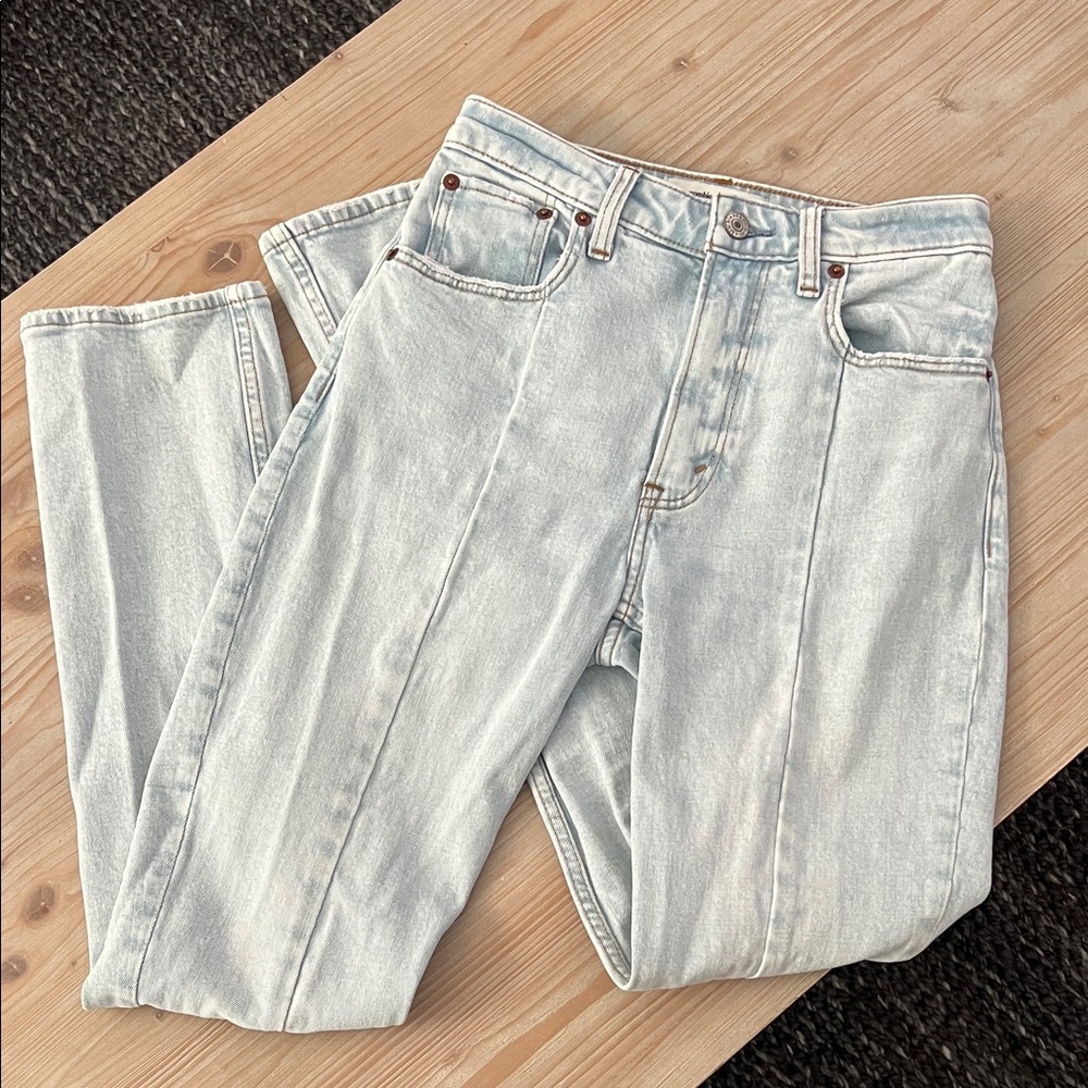 Abercrombie and Fitch Women’s Curve Love Skinny High Rise Split Hem jeans